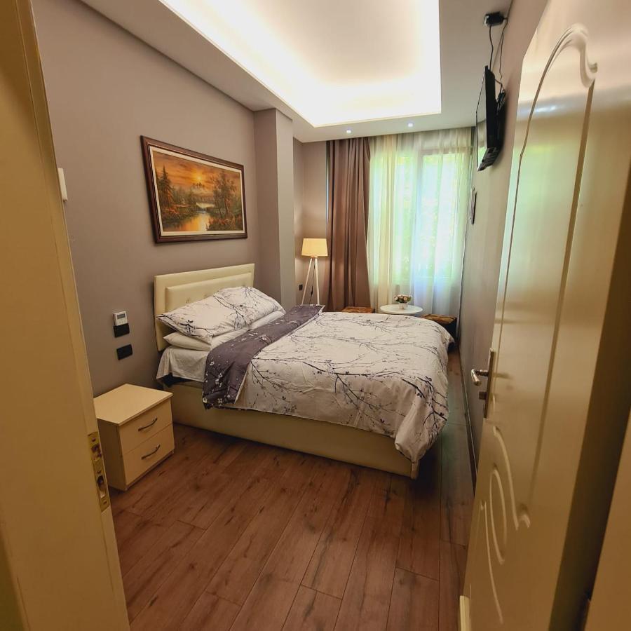 Hotel Driti New Bazaar ティラナ エクステリア 写真